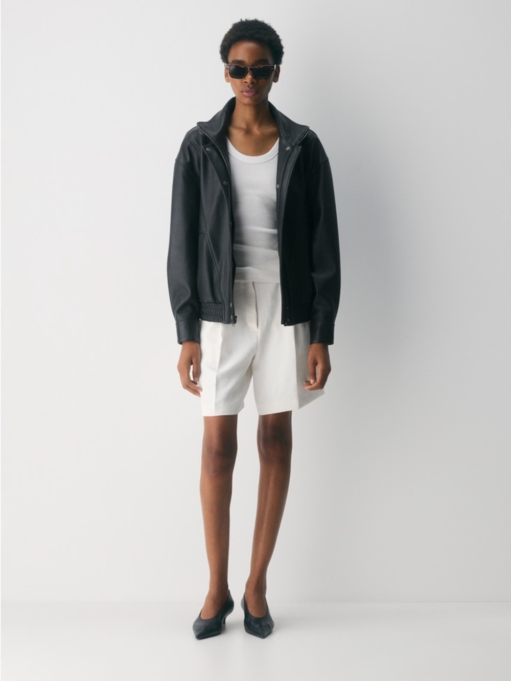 Aritzia High-Waist White Tailored Shorts